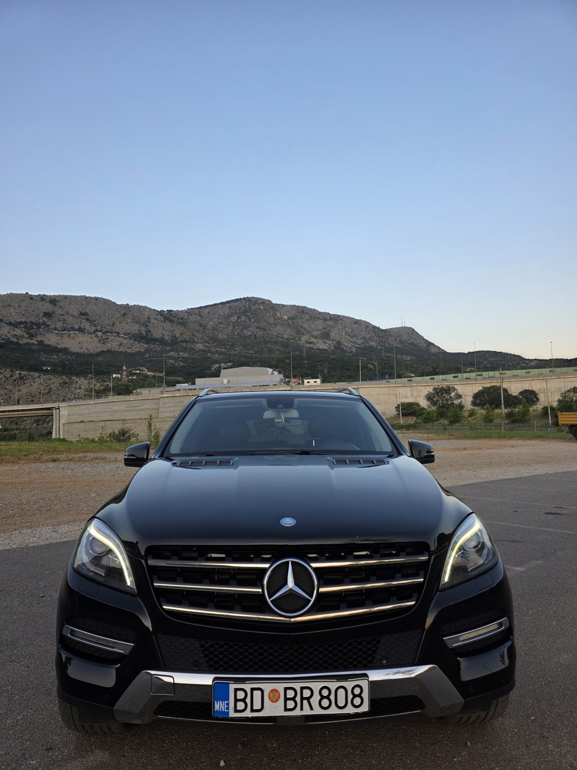 MERCEDES-BENZ ML 350 BlueTEC | 2011. godište - Image 12